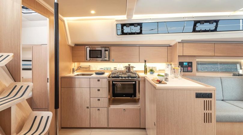 Bavaria C42 | 7 Iles