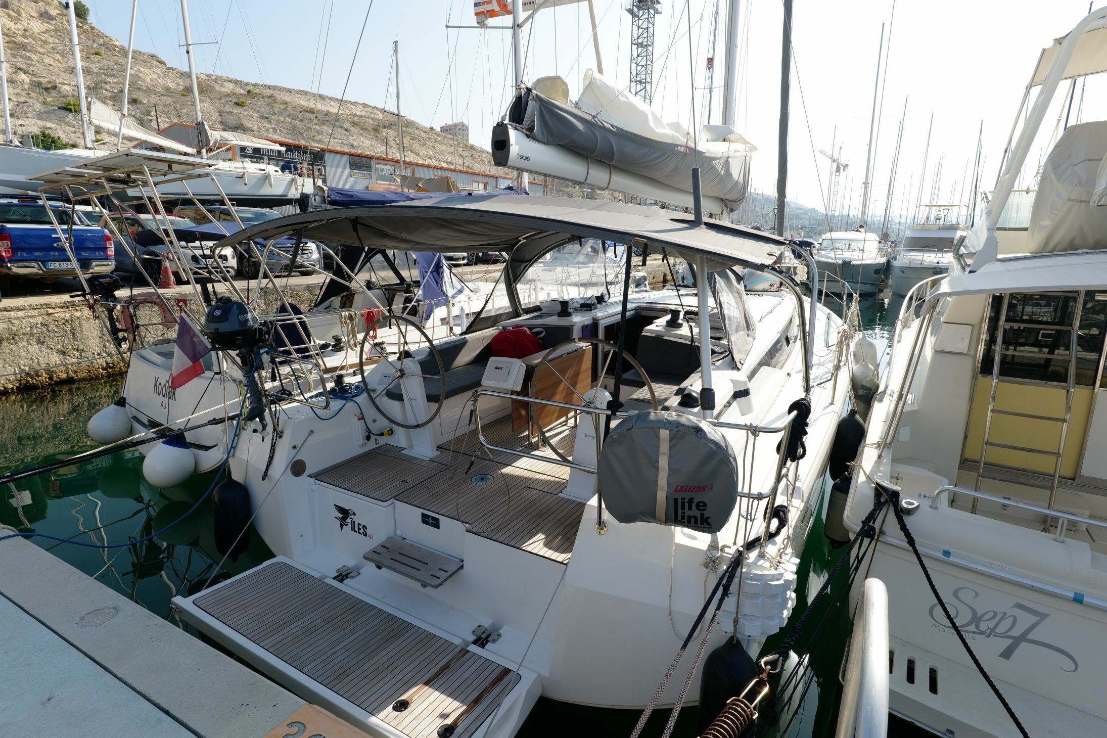 Bavaria C42 | 7 Iles