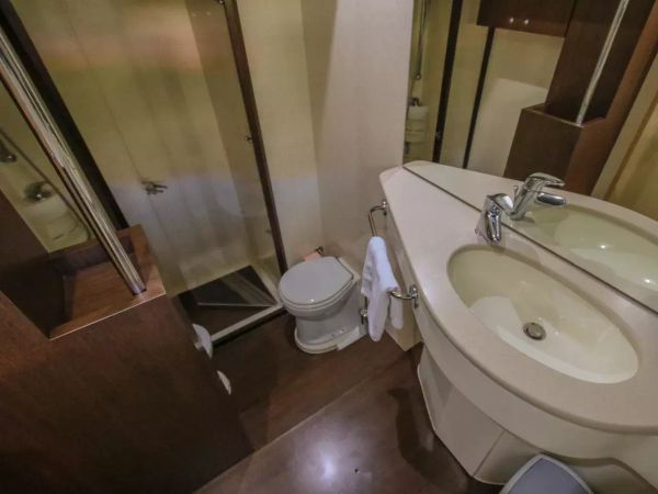 Ferretti 591 | Borna 1