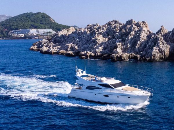 Ferretti 591 | Borna 1