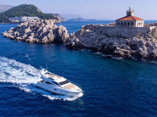 Ferretti 591 | Borna 1