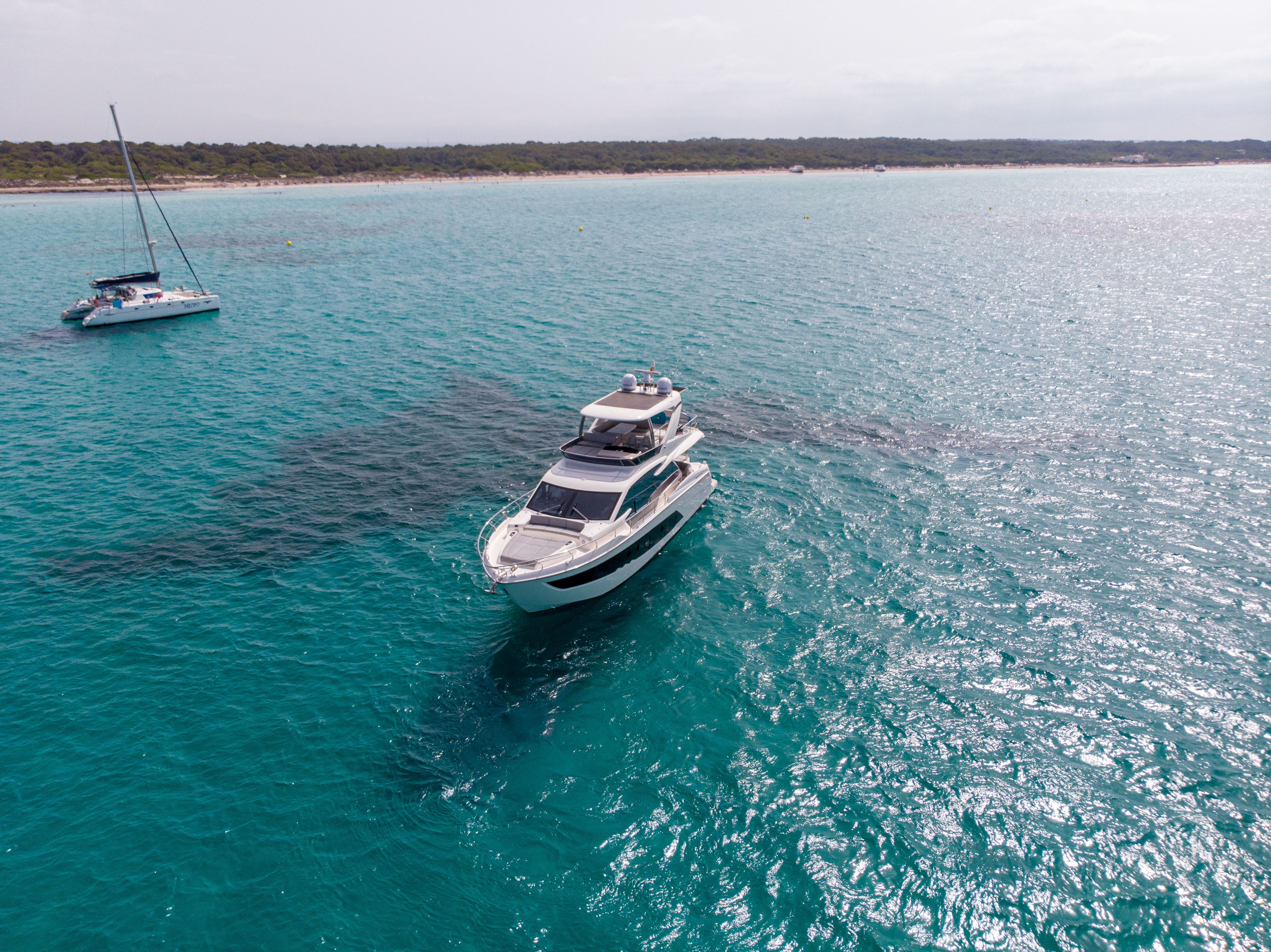 Absolute 62 Fly | Emilia 2