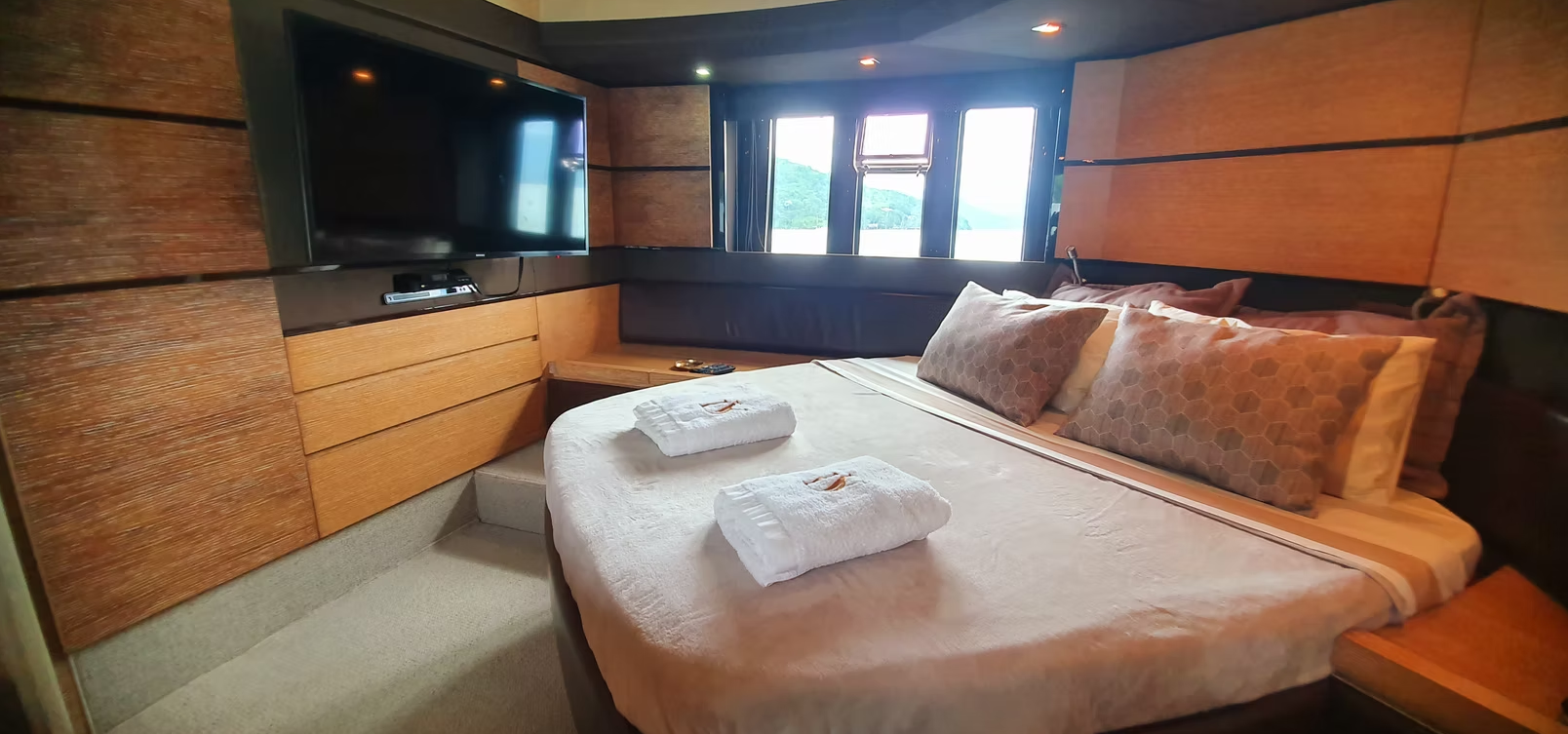 Azimut 53 | Disco Volante