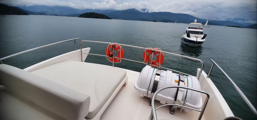 Azimut 53 | Disco Volante