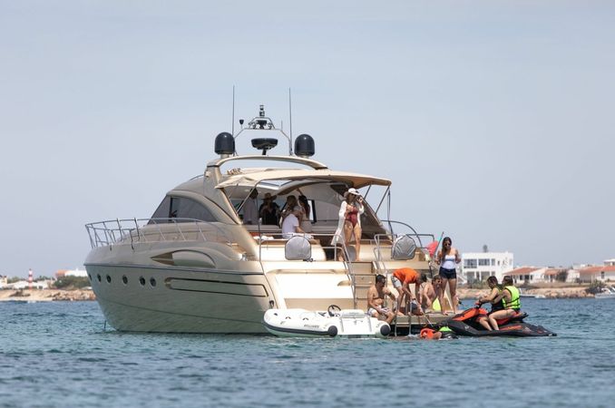 Princess V65 | Crystal 2