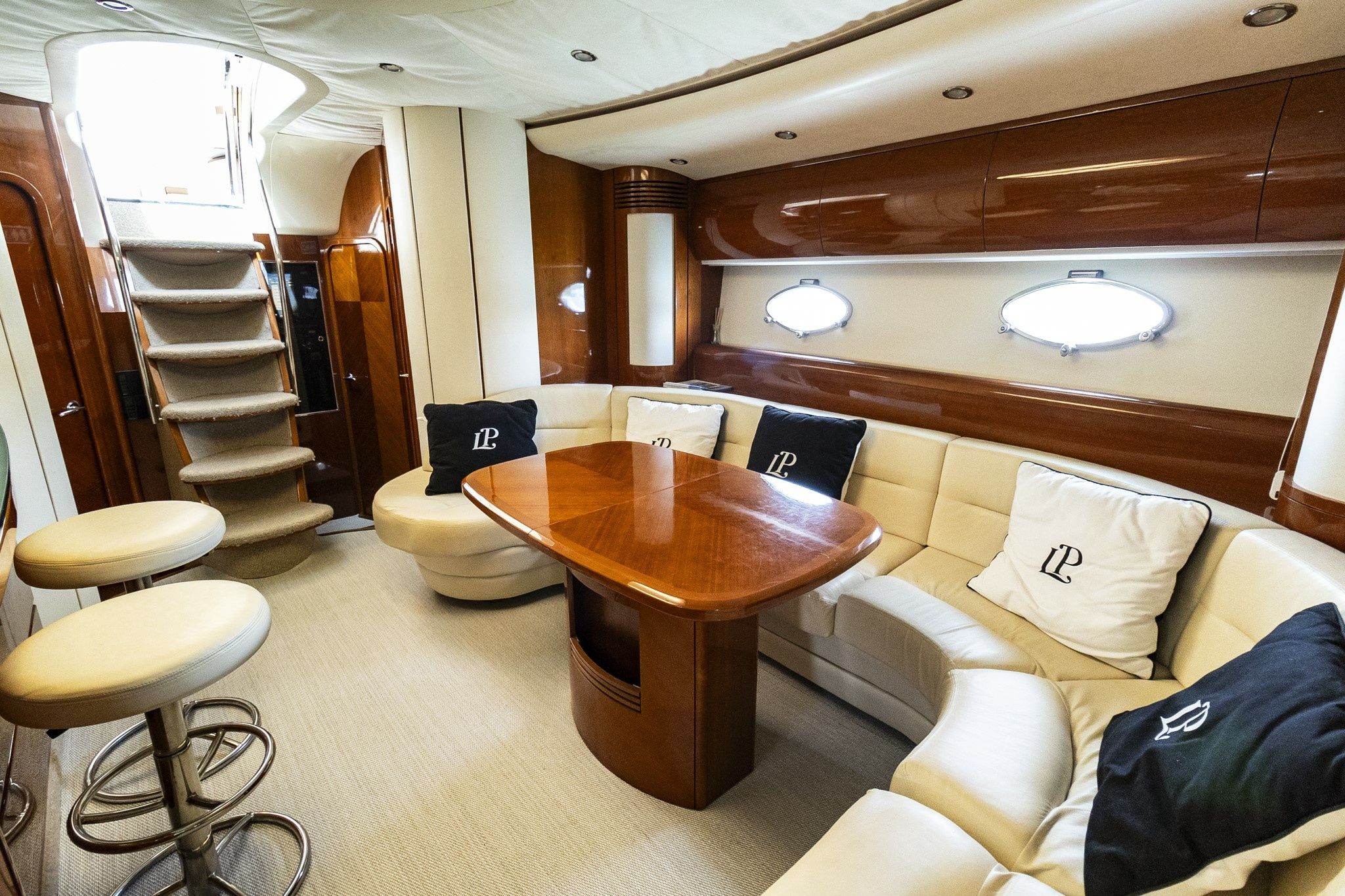 Princess V65 | Crystal 2