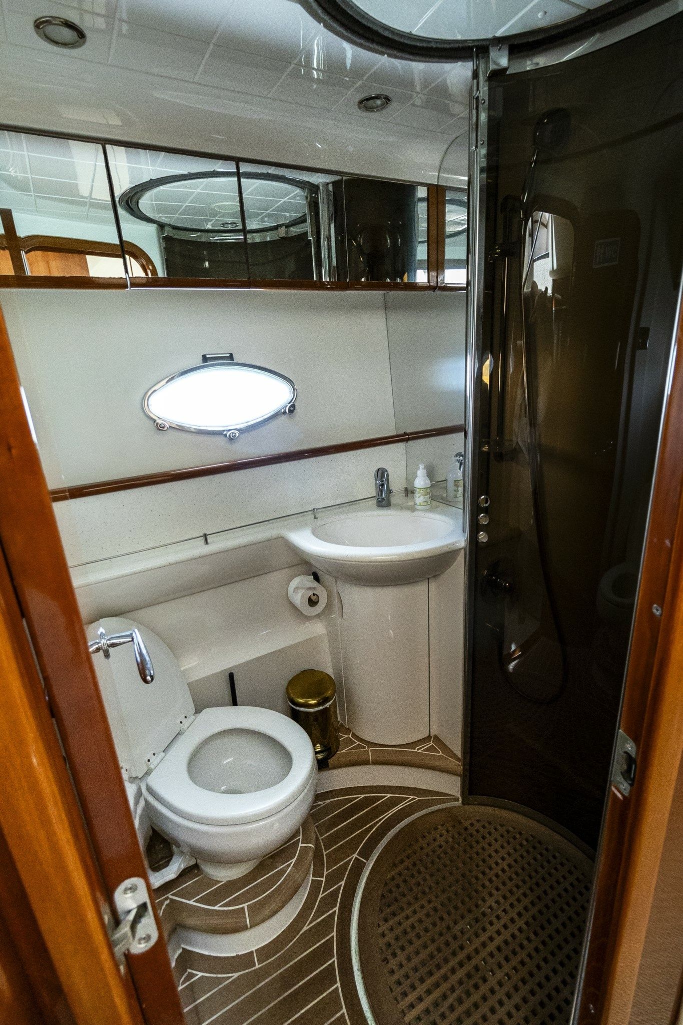 Princess V65 | Crystal 2