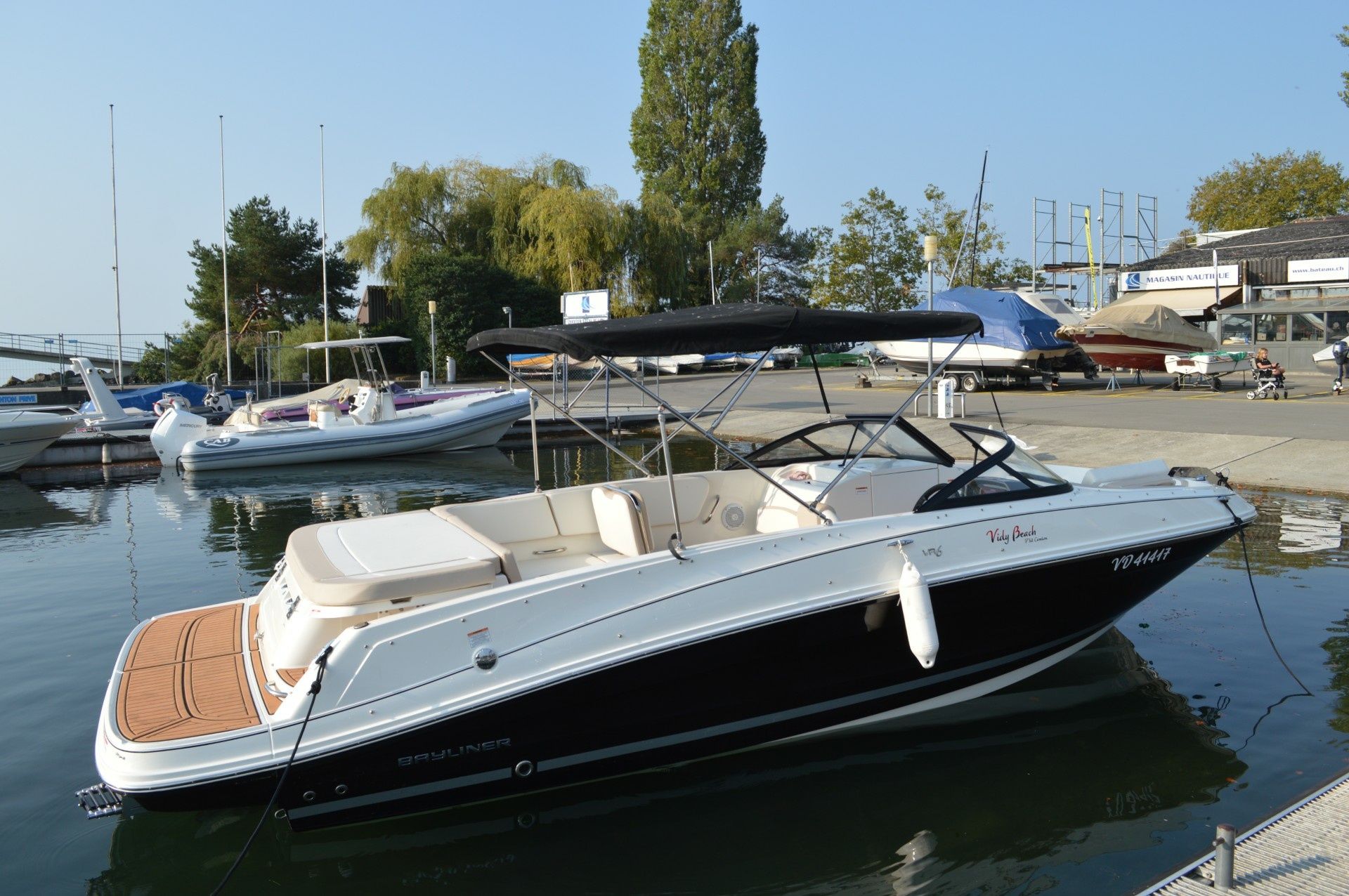 Bayliner VR6 E | Vidy Beach