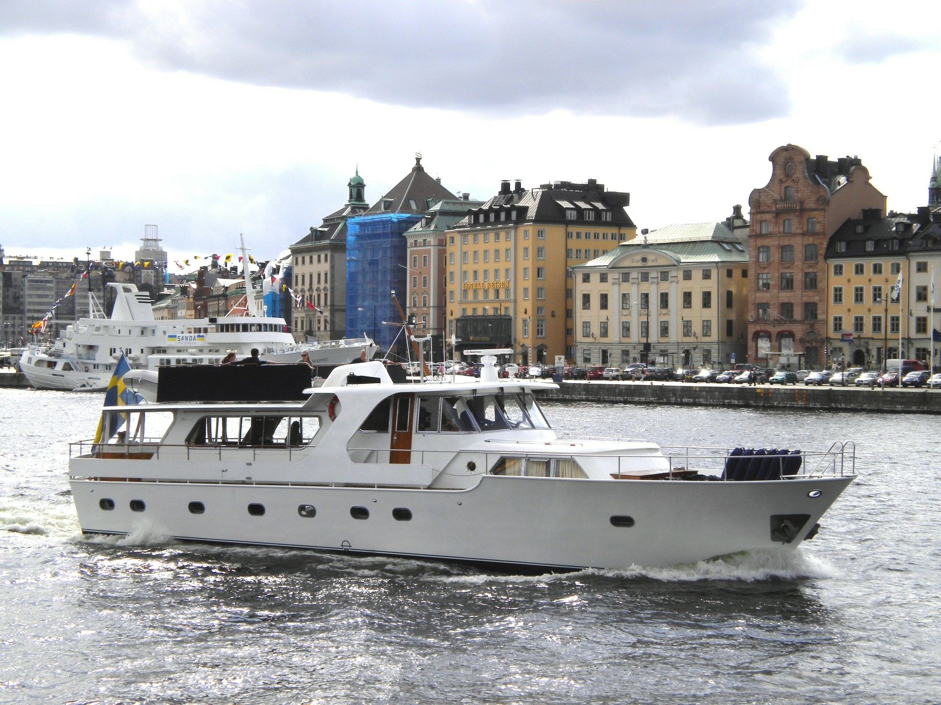 Benetti 76 | Merceditas