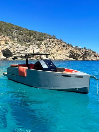 De Antonio D28 | THBC