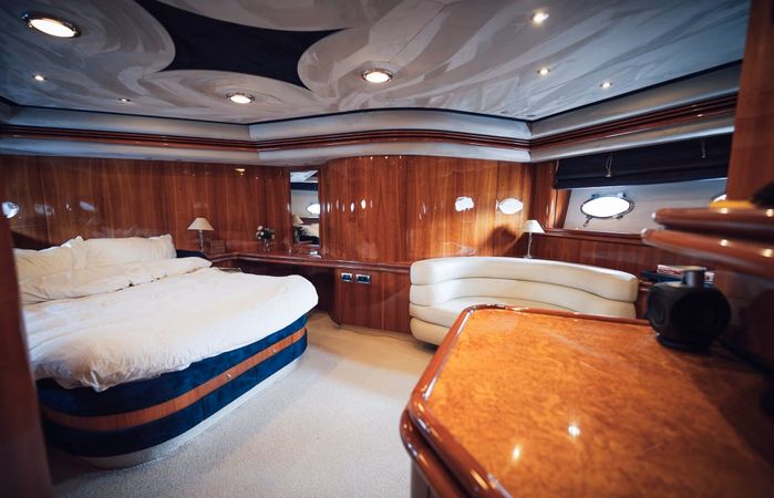 Sunseeker 84 | Duchess of Venus