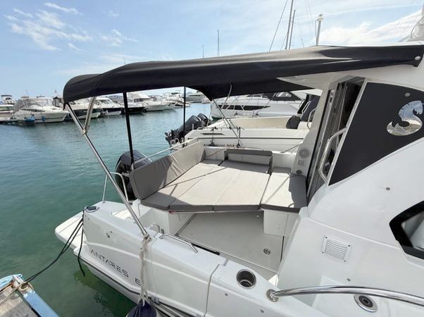 Beneteau Antares 8 | 22