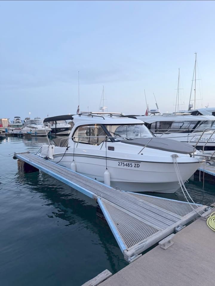 Beneteau Antares 8 | 22