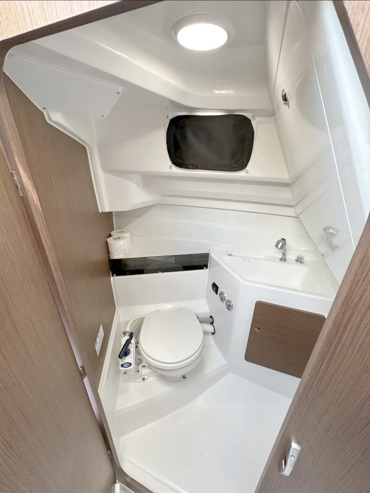 Beneteau Antares 8 | 22