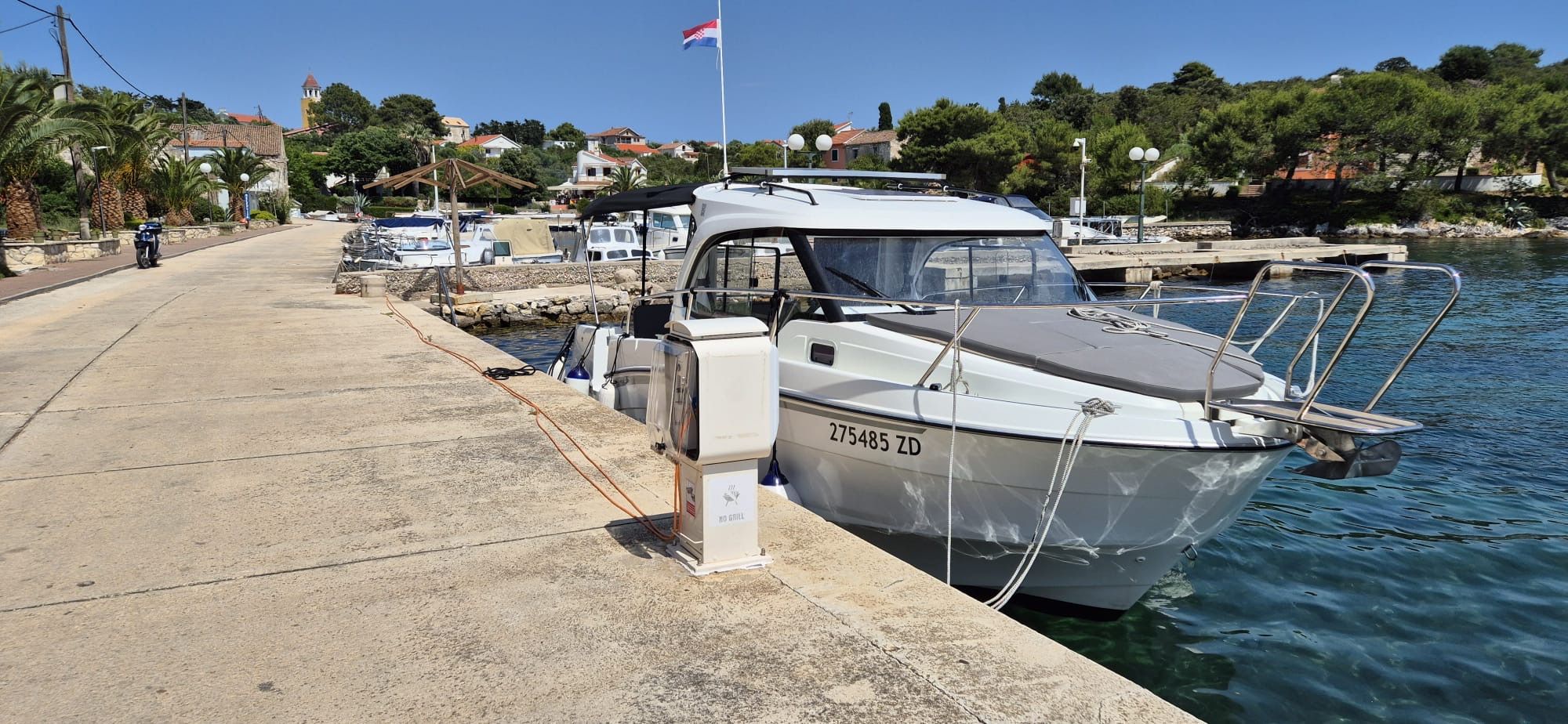Beneteau Antares 8 | 22