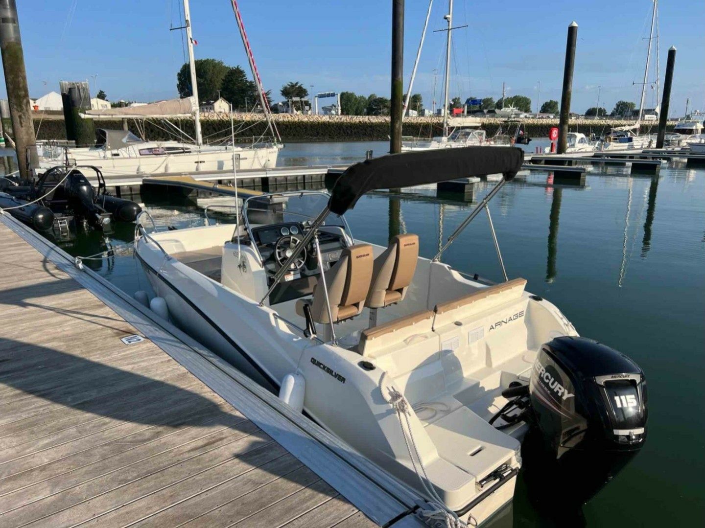 Quicksilver Activ 605 Open | L Arnage