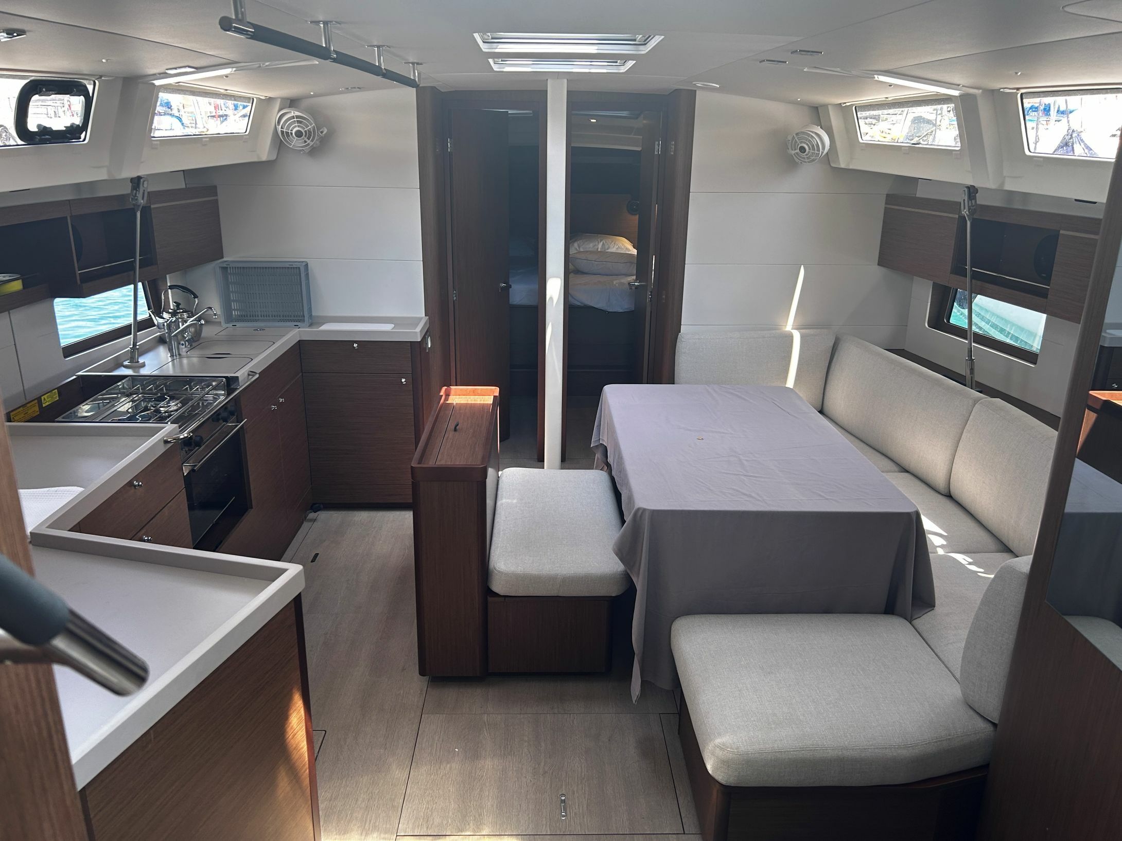 Beneteau Oceanis 46.1 | Eros