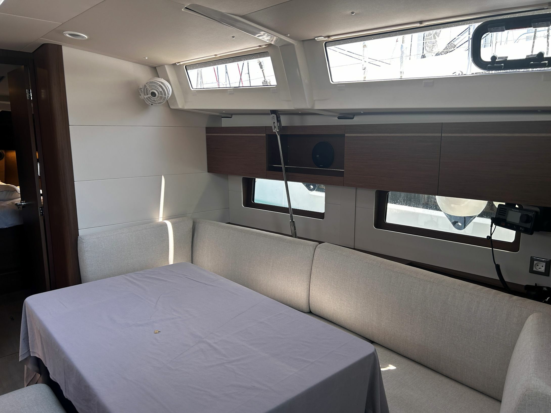 Beneteau Oceanis 46.1 | Eros