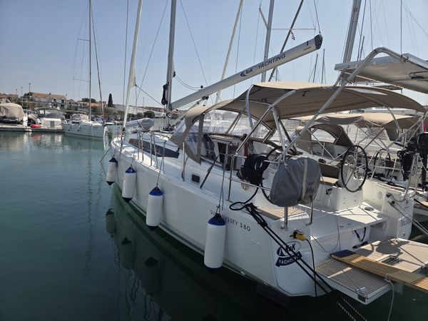Jeanneau Sun Odyssey 380 | Ancsika