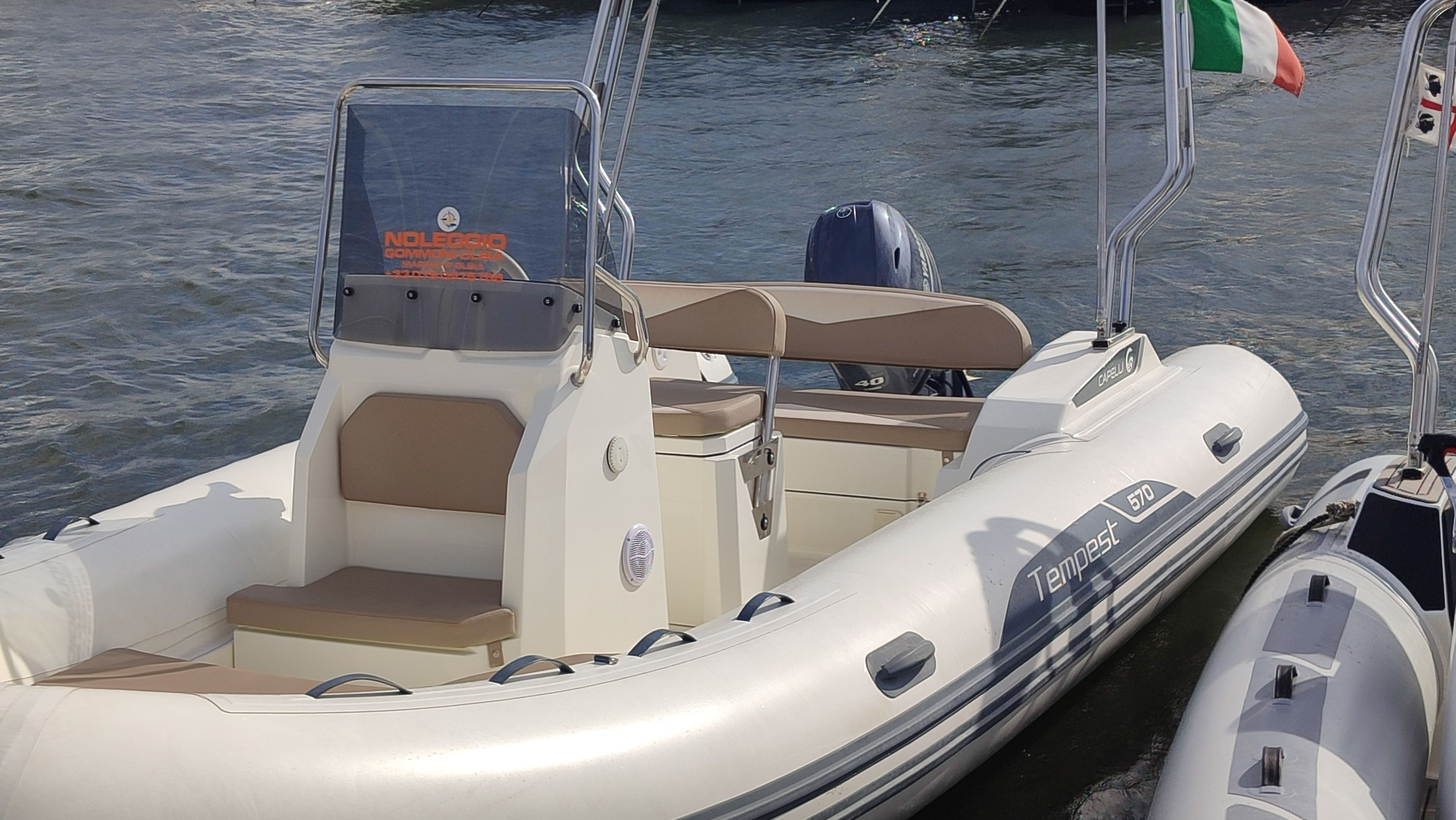 Capelli Tempest 570 | 24