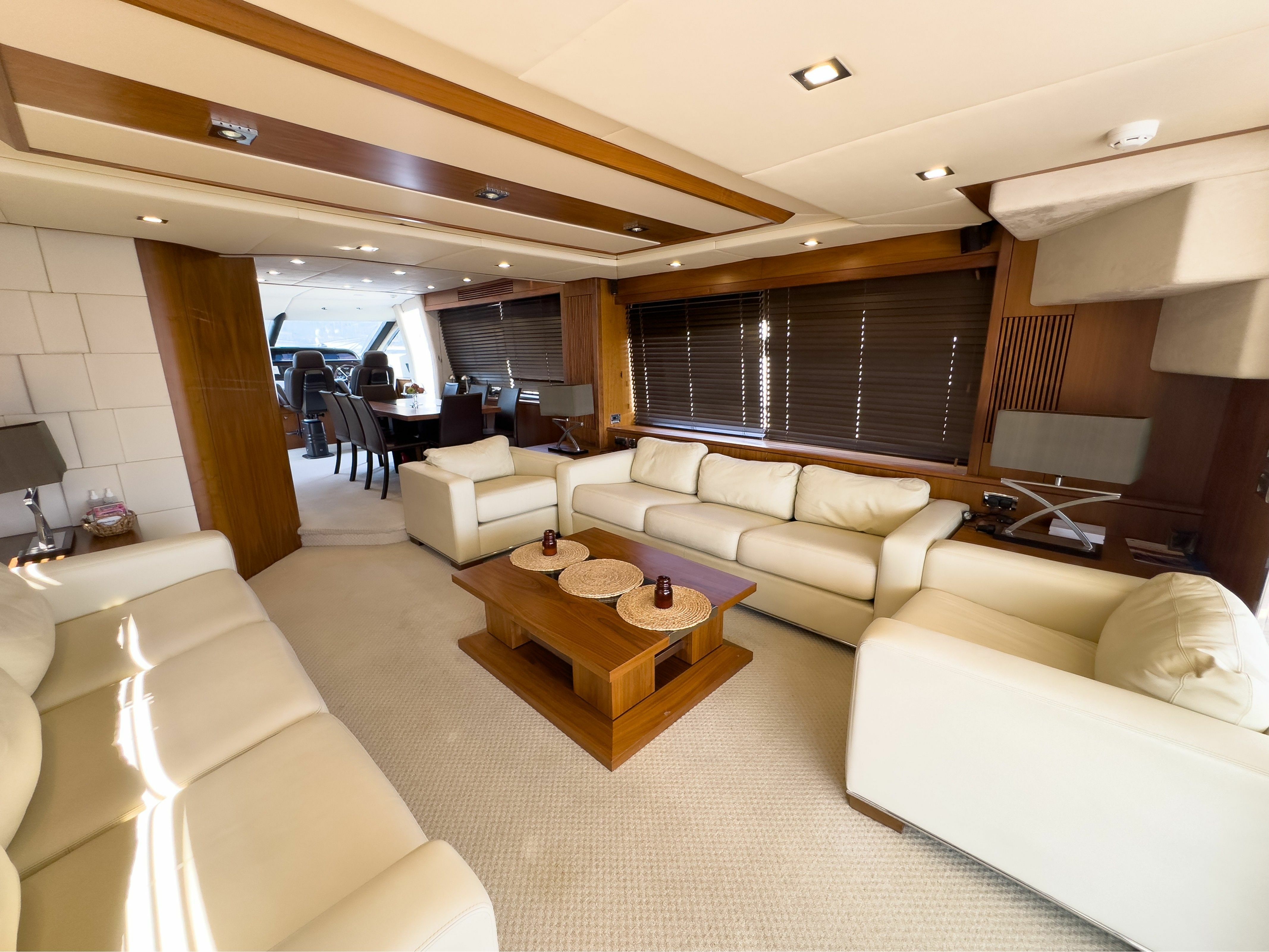 Sunseeker Manhattan 80 | Esra S