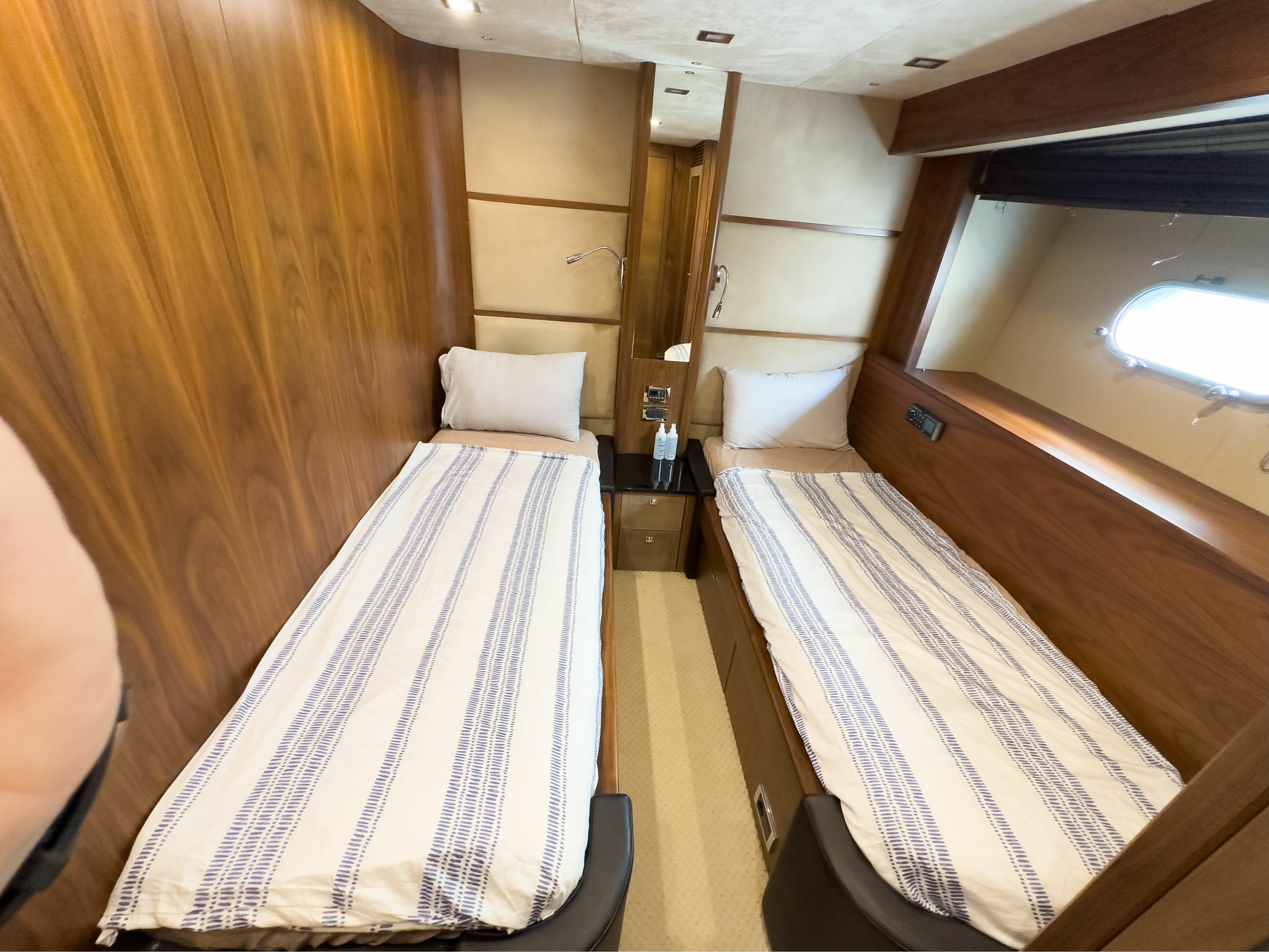 Sunseeker Manhattan 80 | Esra S