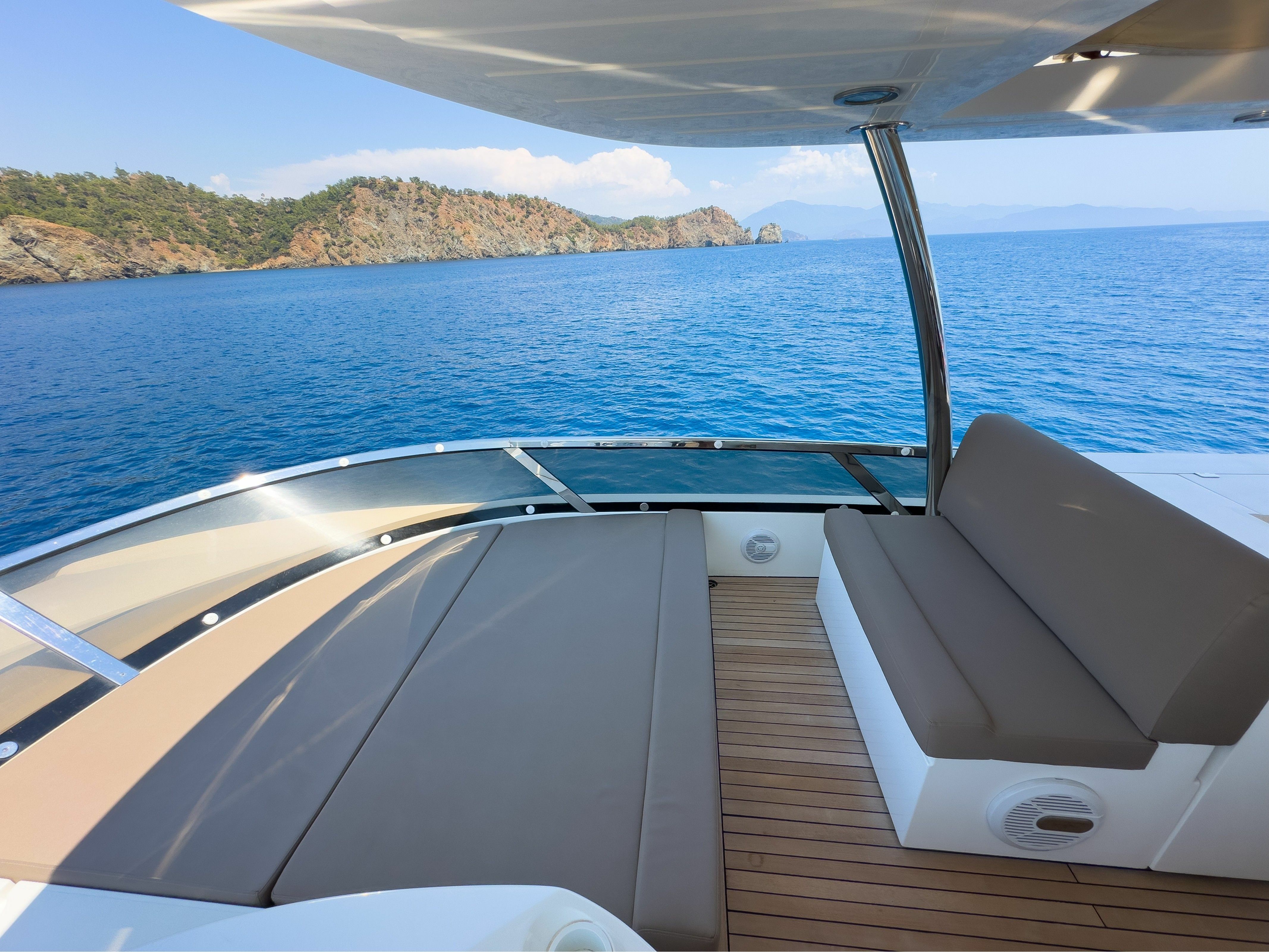 Sunseeker Manhattan 80 | Esra S