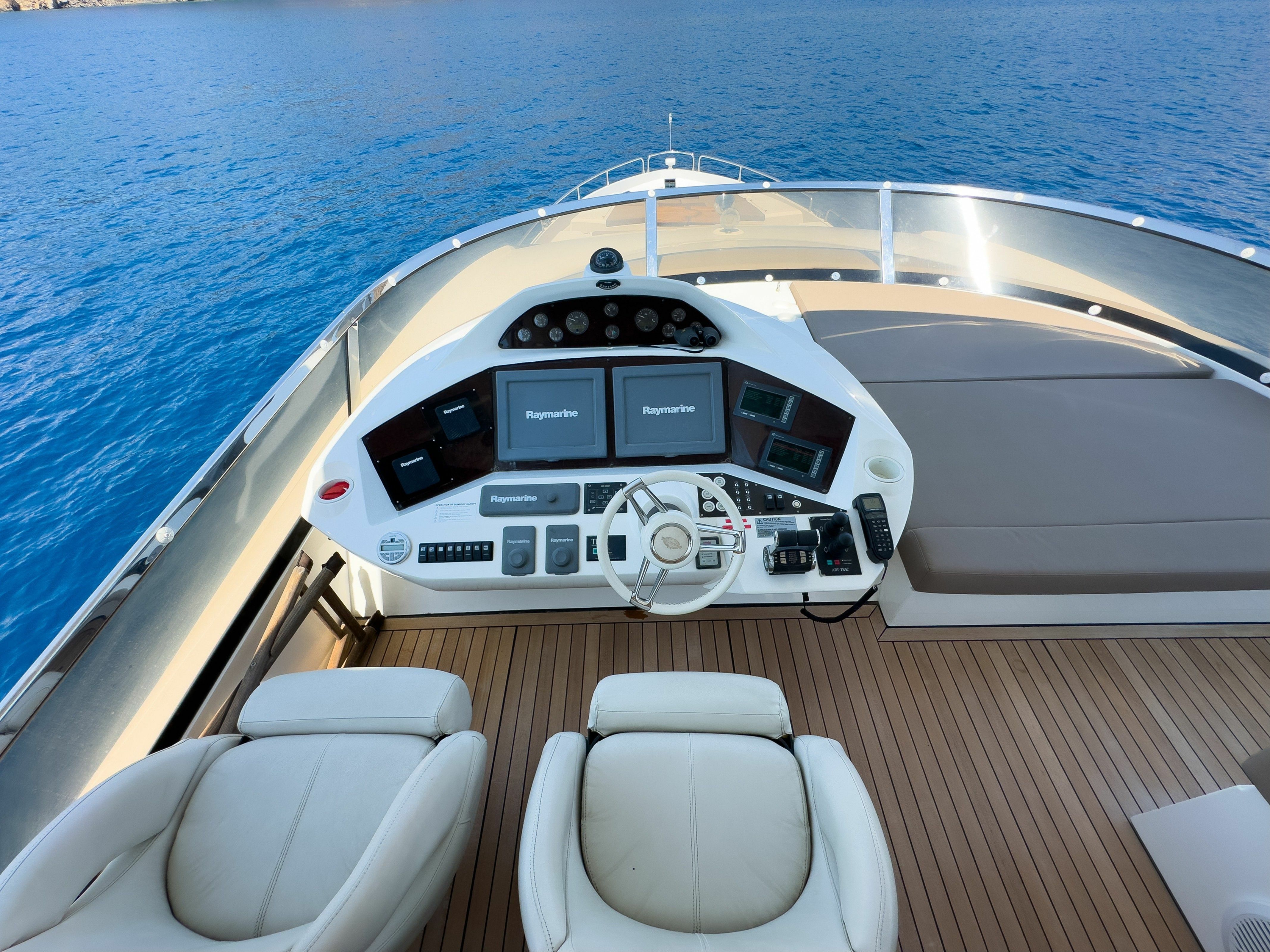 Sunseeker Manhattan 80 | Esra S