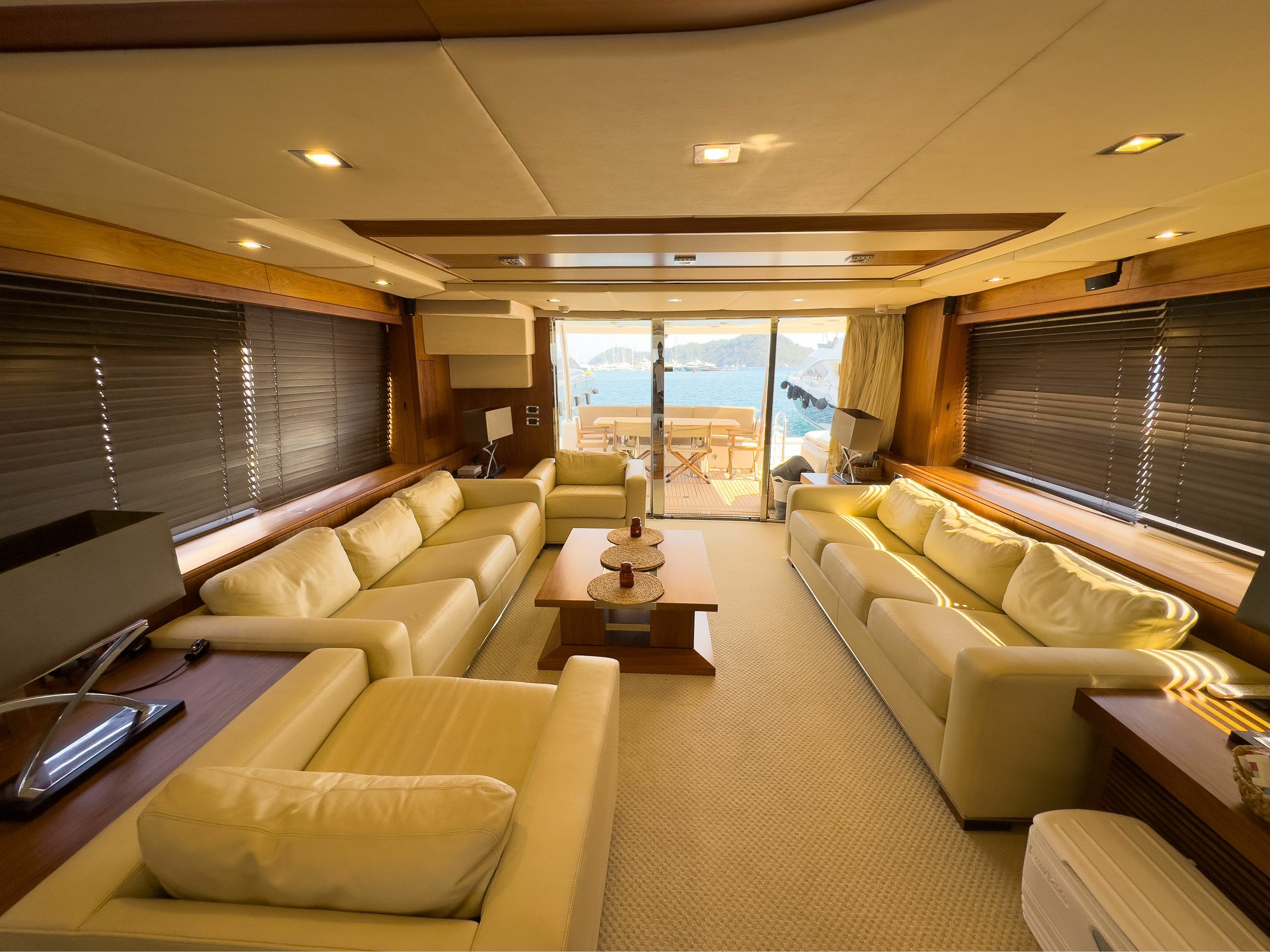 Sunseeker Manhattan 80 | Esra S