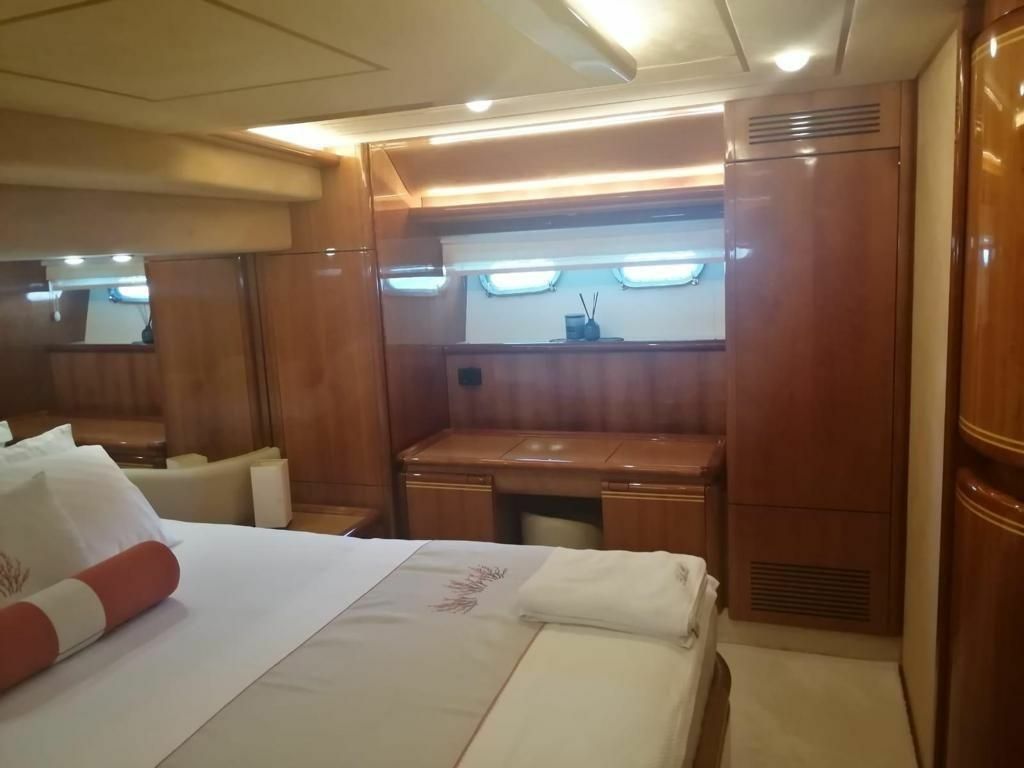 Ferretti 80 | Si Bella