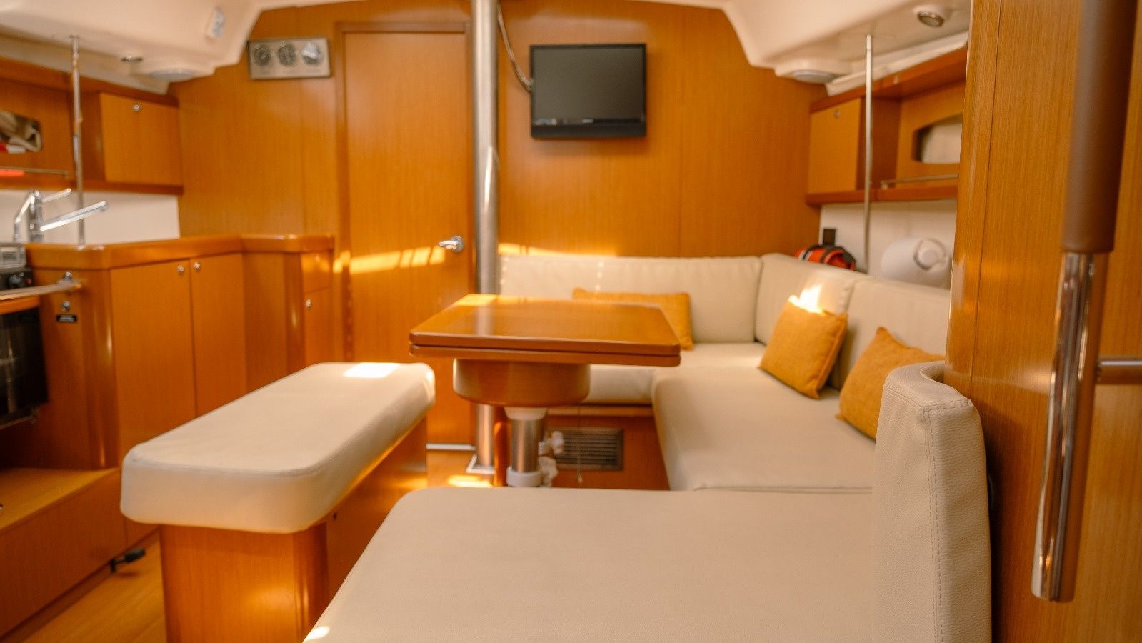 Beneteau Oceanis 40 | Safir
