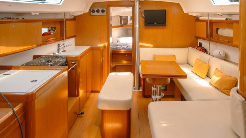 Beneteau Oceanis 40 | Safir