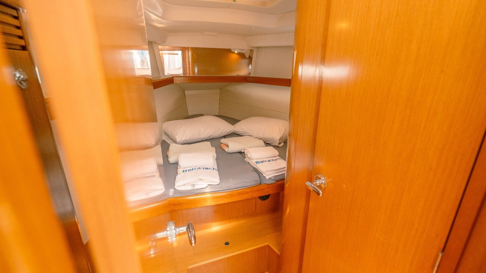 Beneteau Oceanis 40 | Safir