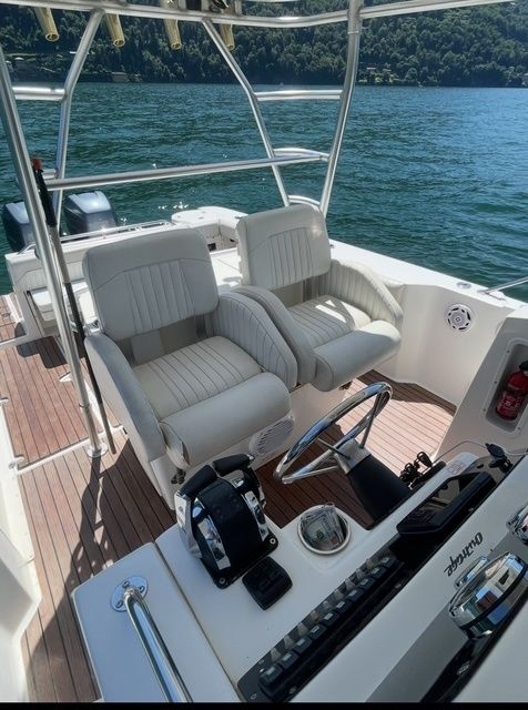 Boston Whaler 28 | Isola