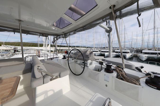 Lagoon 51 | Zarathustra