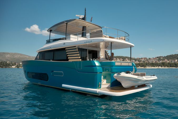 Azimut 66 | Ava 2
