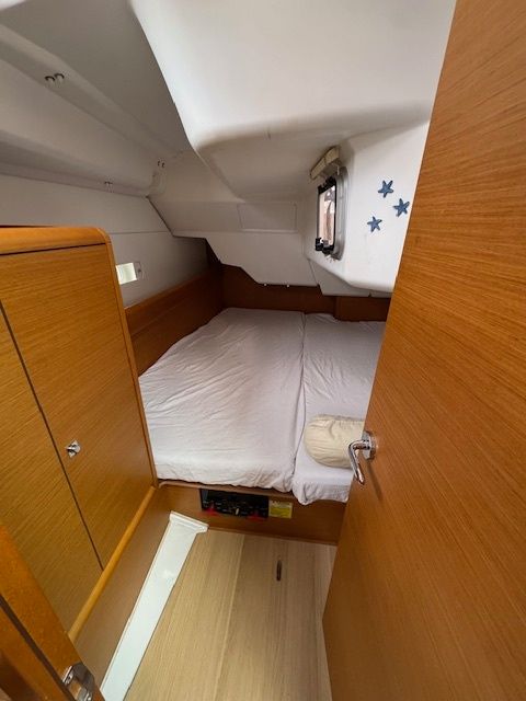 Jeanneau Sun Odyssey 379 | Isa Moon