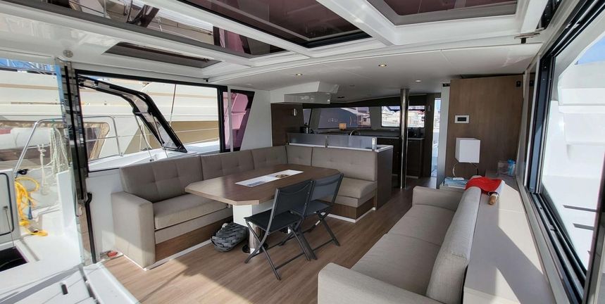 Bali 4.6 | Black Jack