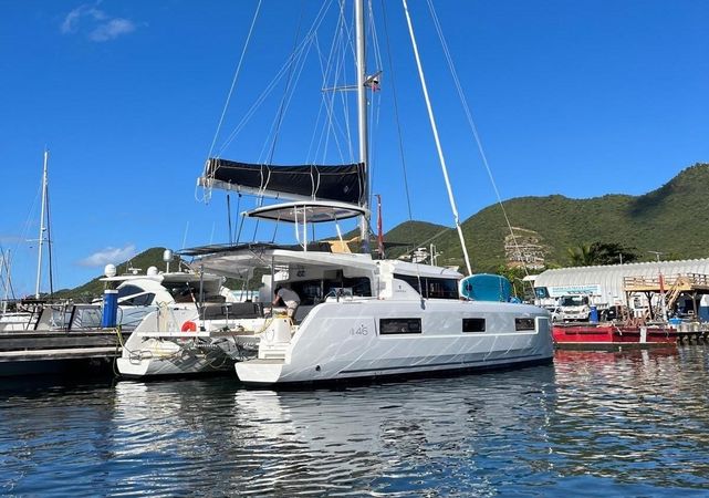 Bali 4.6 | Black Jack