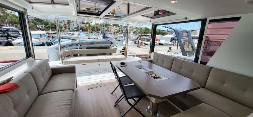 Bali 4.6 | Black Jack