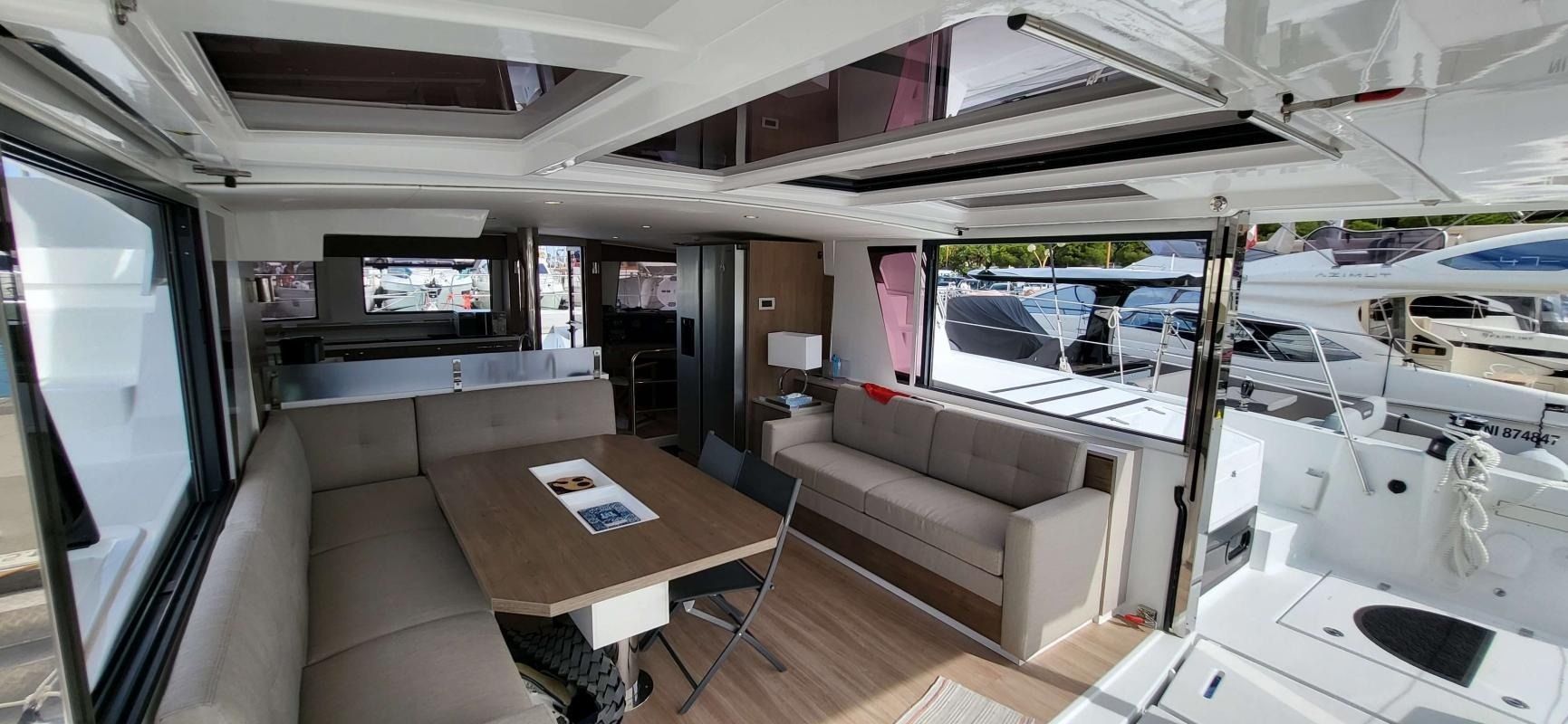 Bali 4.6 | Black Jack