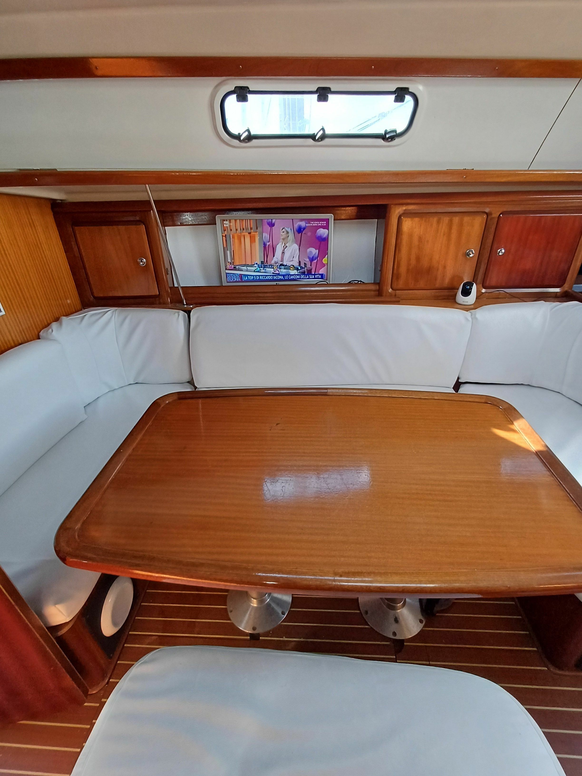 Bavaria Cruiser 37 | Enterprise