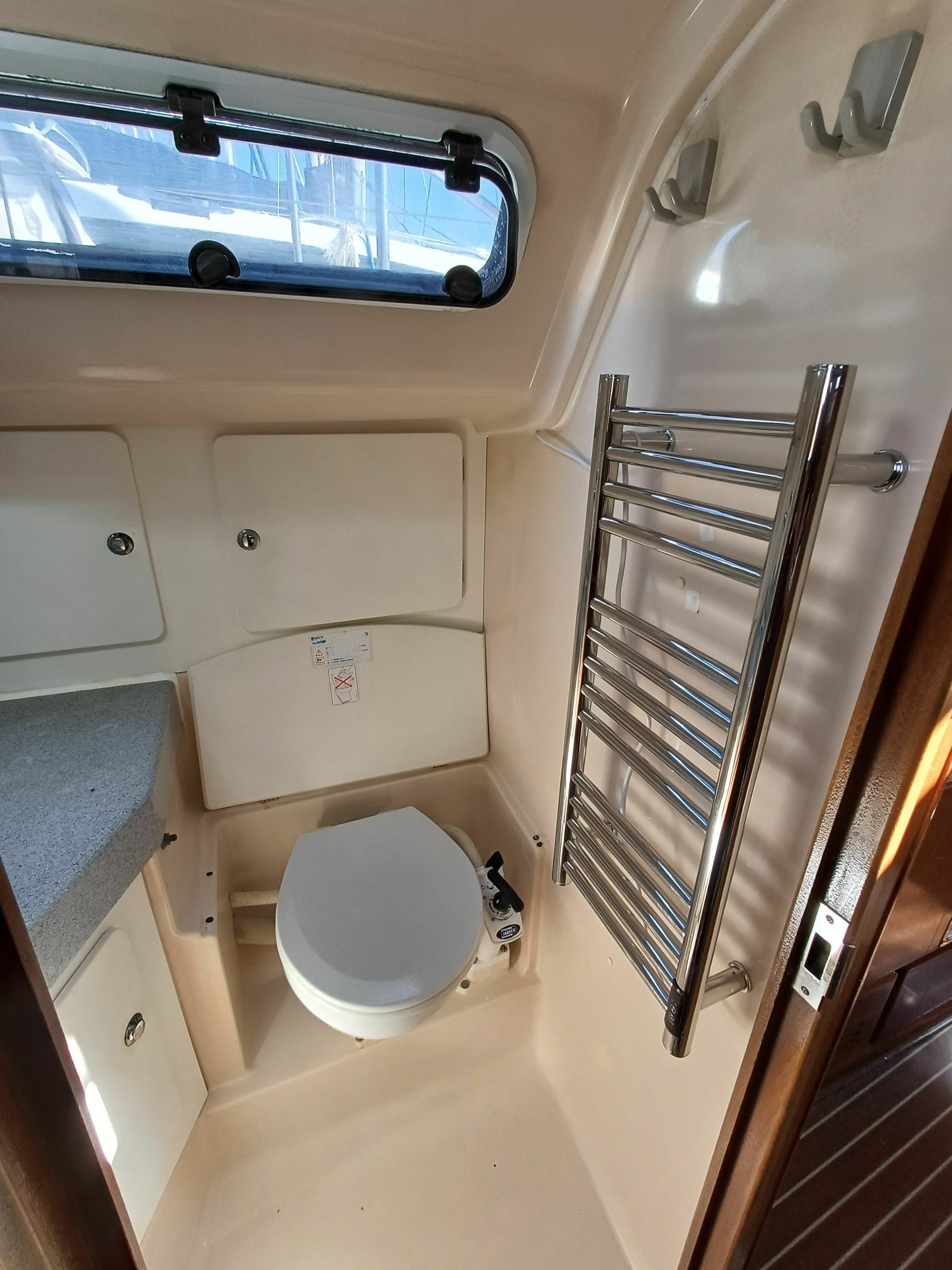 Bavaria Cruiser 37 | Enterprise