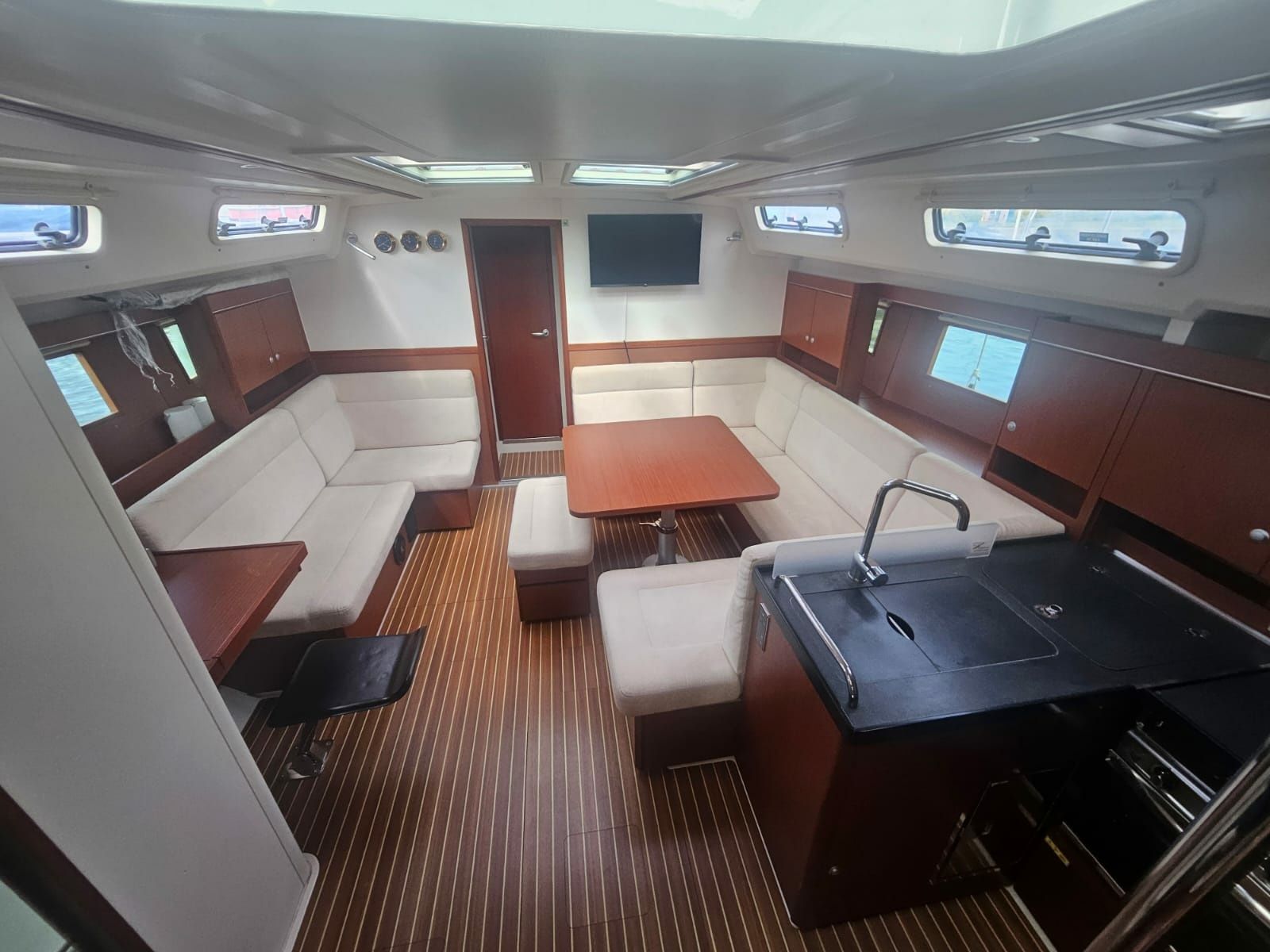 Hanse 455 | Victoria One