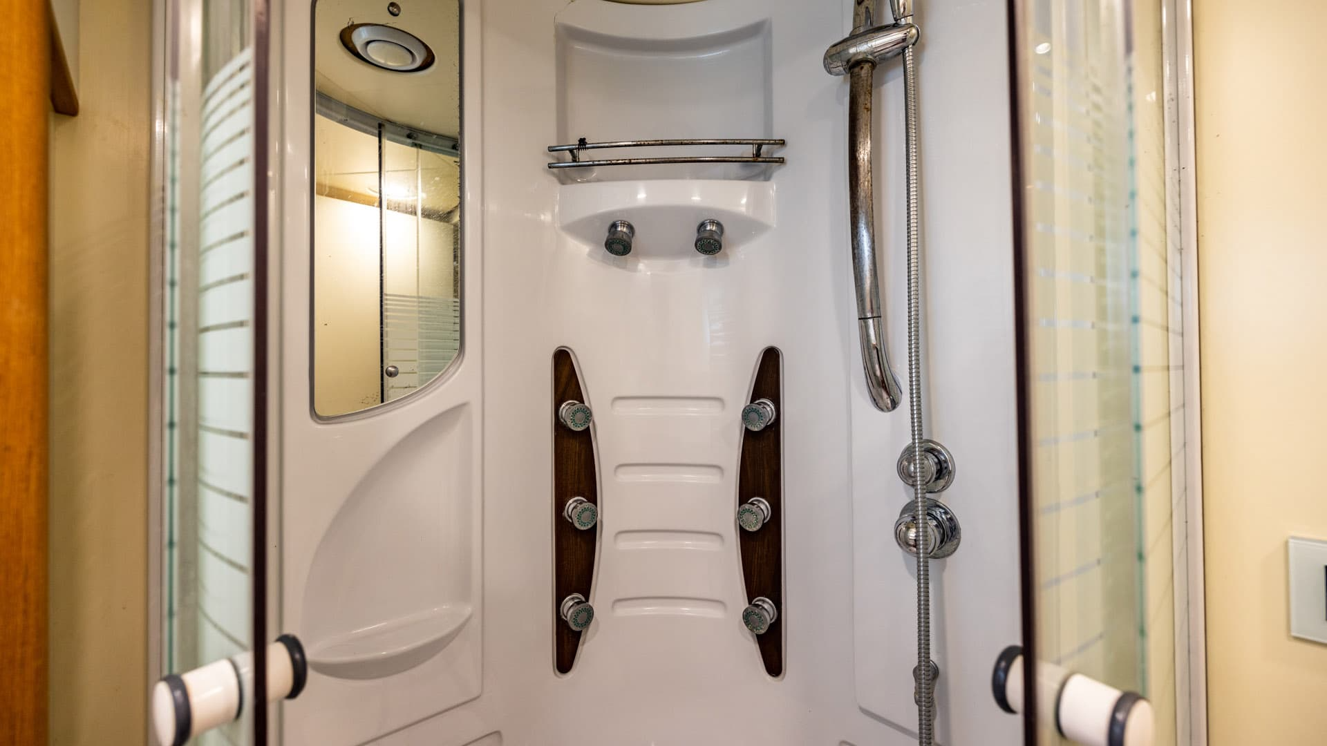 Lowland 98 | Camena 2