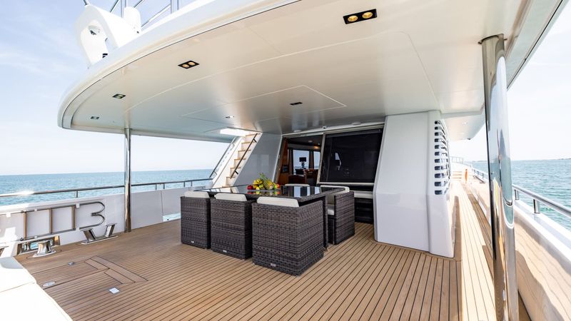 Lowland 98 | Camena 2