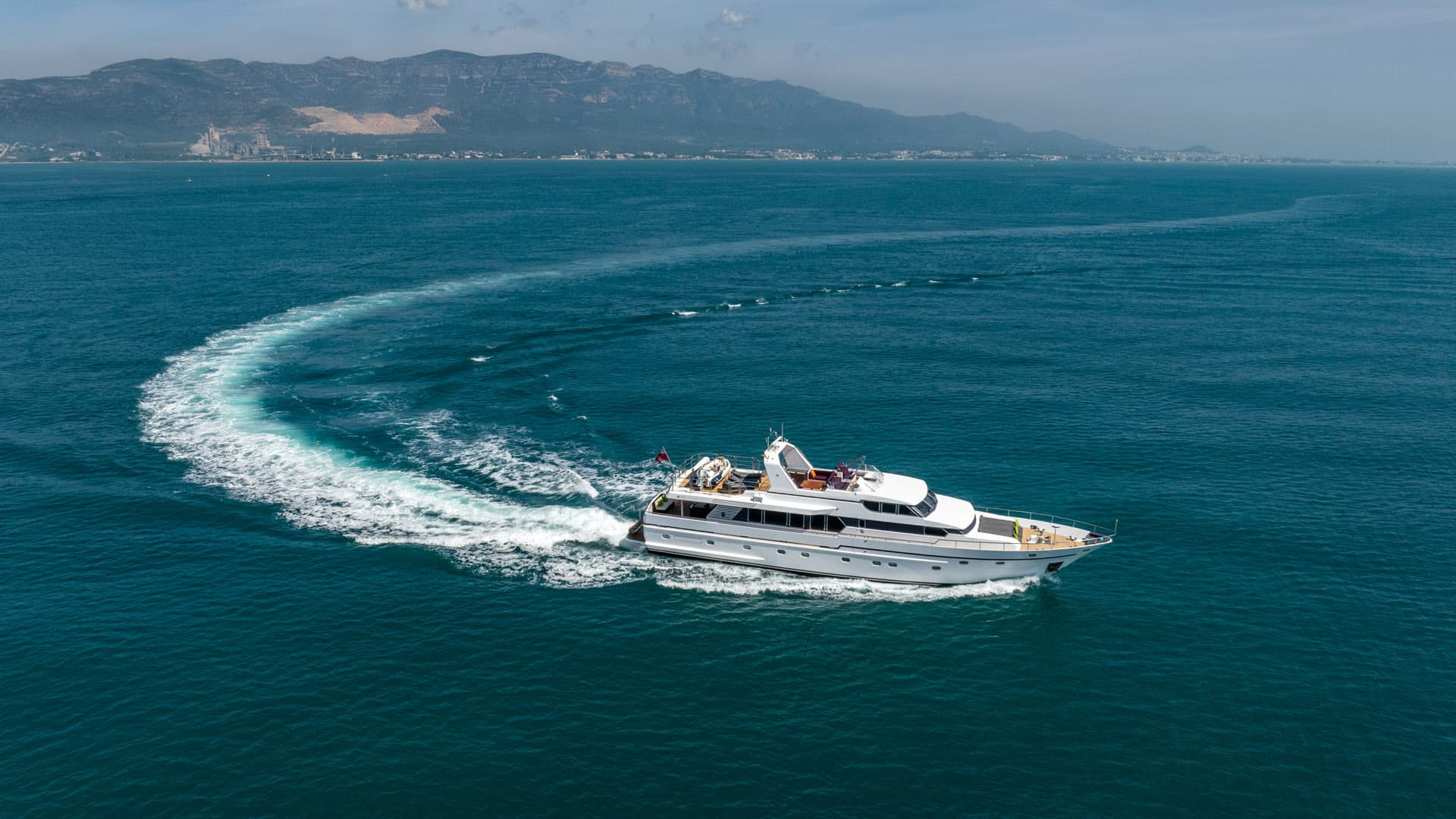 Lowland 98 | Camena 2