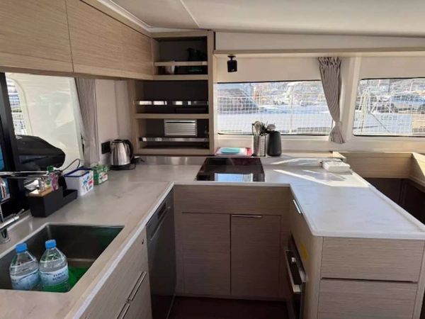 Lagoon 46 | New Horizons