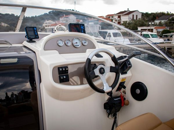 Jeanneau Cap Camarat 755 | 06