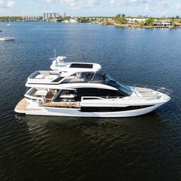 Galeon 680 Fly | Let's Toast